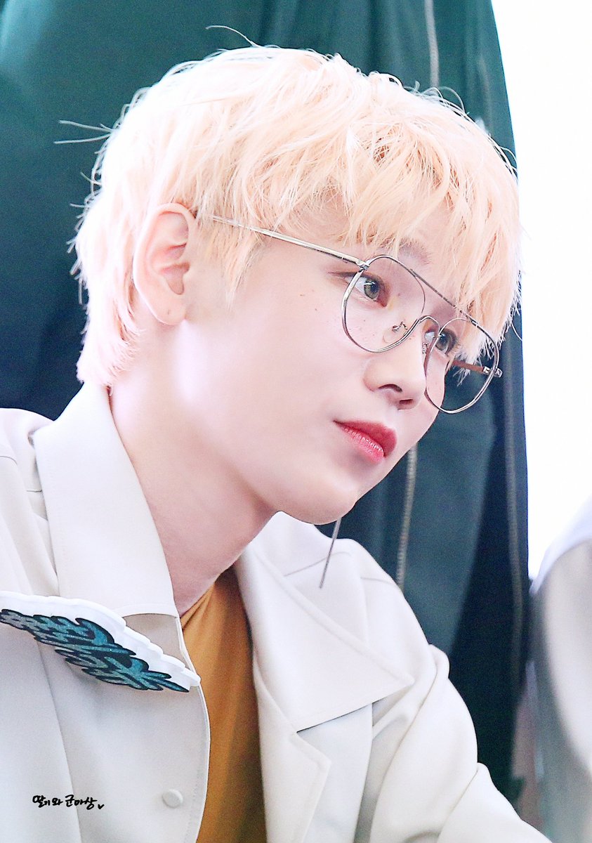 gunmawithSB's tweet photo. [HQ] 190331 고양 팬사인회

1년 전 오늘😘

#JBJ95 #켄타 https://t.co/sw9zOemF13