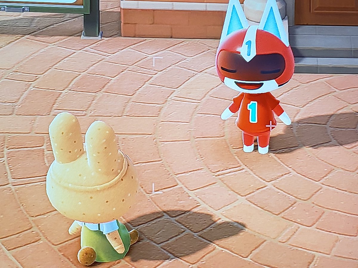 MuseDoes's tweet photo. D'aaawwwww~
Kid Cat is serenading Coco! I'm shipping these two adorable cuties sooooo hard! 

#ACNH https://t.co/2QTJjR5i8b