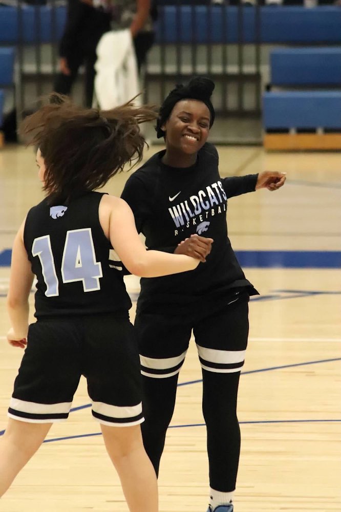 CVHS Girls Basketball tweet media