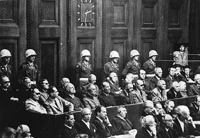 DolarToday's tweet photo. MUCHOS MILICOS Y JERARCAS DEL REGIMEN CHAVISTA NO RECUERDAN LOS JUICIOS DE NUREMBERG Y EL RESULTADO  PARA LOS CRIMINALES NAZIS. LOS CHAVISTAS AL IGUAL A LOS NAZIS DEBEN TENER IGUAL TRATO PROSCRIBIENDO AL PSUV SUS SIMBOLOS Y CULTO A LA PERSONALIDAD https://t.co/rKm3pb9ys7