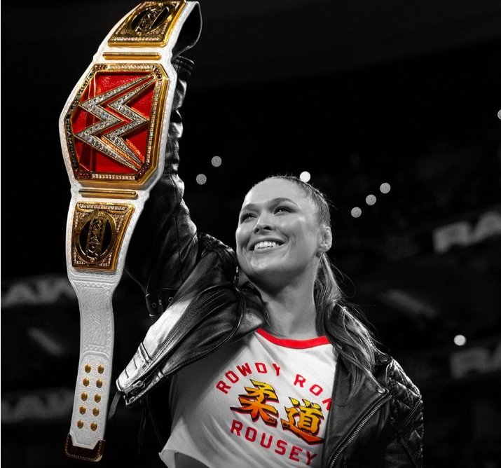 Man I miss Ronda Rousey #Wrestlemania35 #RAW