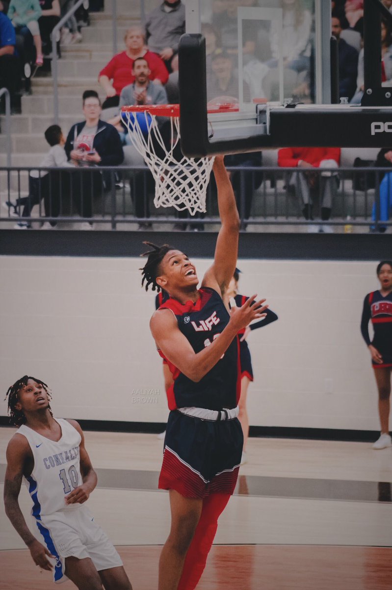 LHSWBasketball's tweet photo. 2019-2020 @KBECSports All-Ellis County First Team 

All-Ellis County Offensive Player of the Year 

Vernon Johnson 

#TBFC #TLLU
@hoopinsider @lifemustangs https://t.co/Mg2fP6dcP2