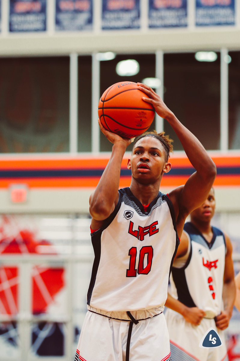LHSWBasketball's tweet photo. 2019-2020 @KBECSports All-Ellis County First Team 

All-Ellis County Offensive Player of the Year 

Vernon Johnson 

#TBFC #TLLU
@hoopinsider @lifemustangs https://t.co/Mg2fP6dcP2