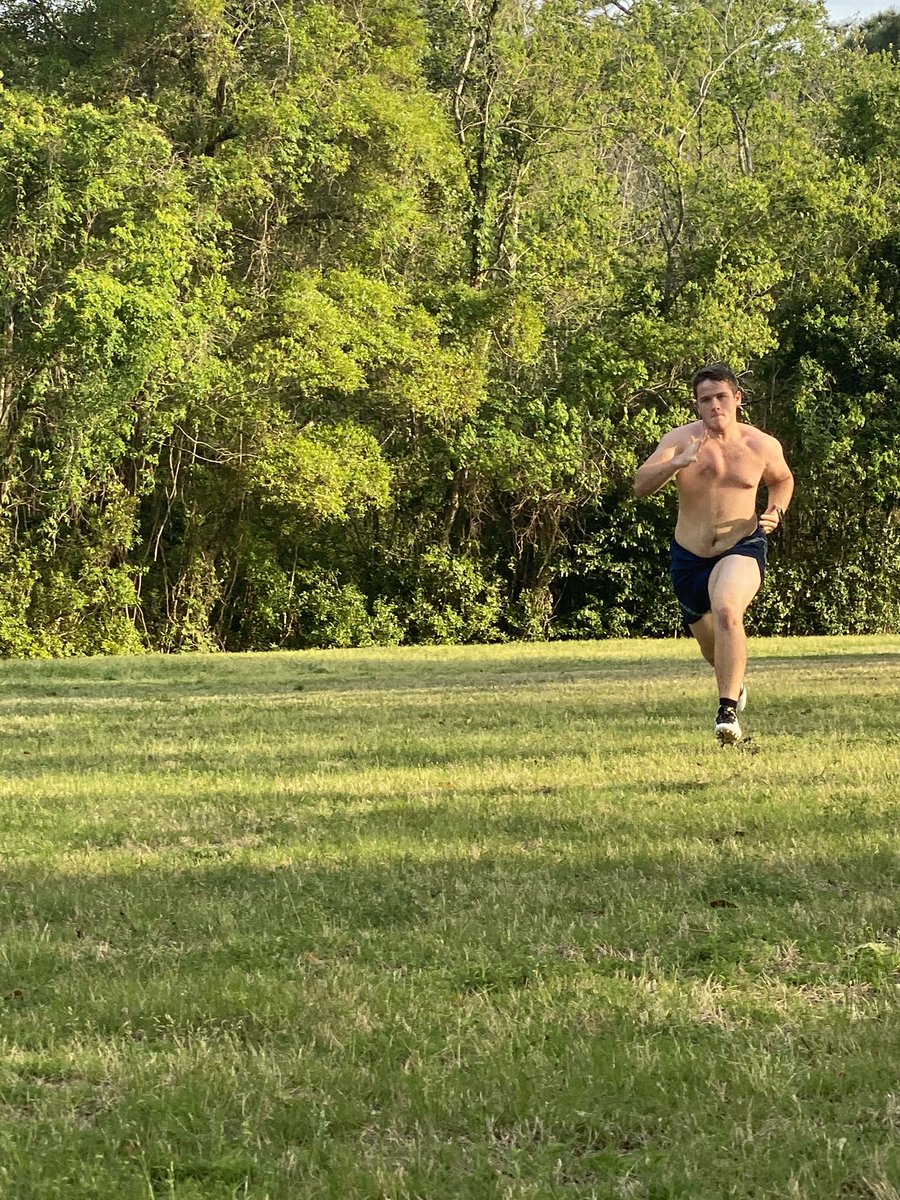 maddie_trube's tweet photo. GRIND NEVER STOPS #outtrainoutearoutcompete #SMTTT @Coach_Hedges  @Niceville_FB @USMGoldenEagles @TrubeAndy @AD_Nice3 @FLCoachT https://t.co/HQDsjDibnz
