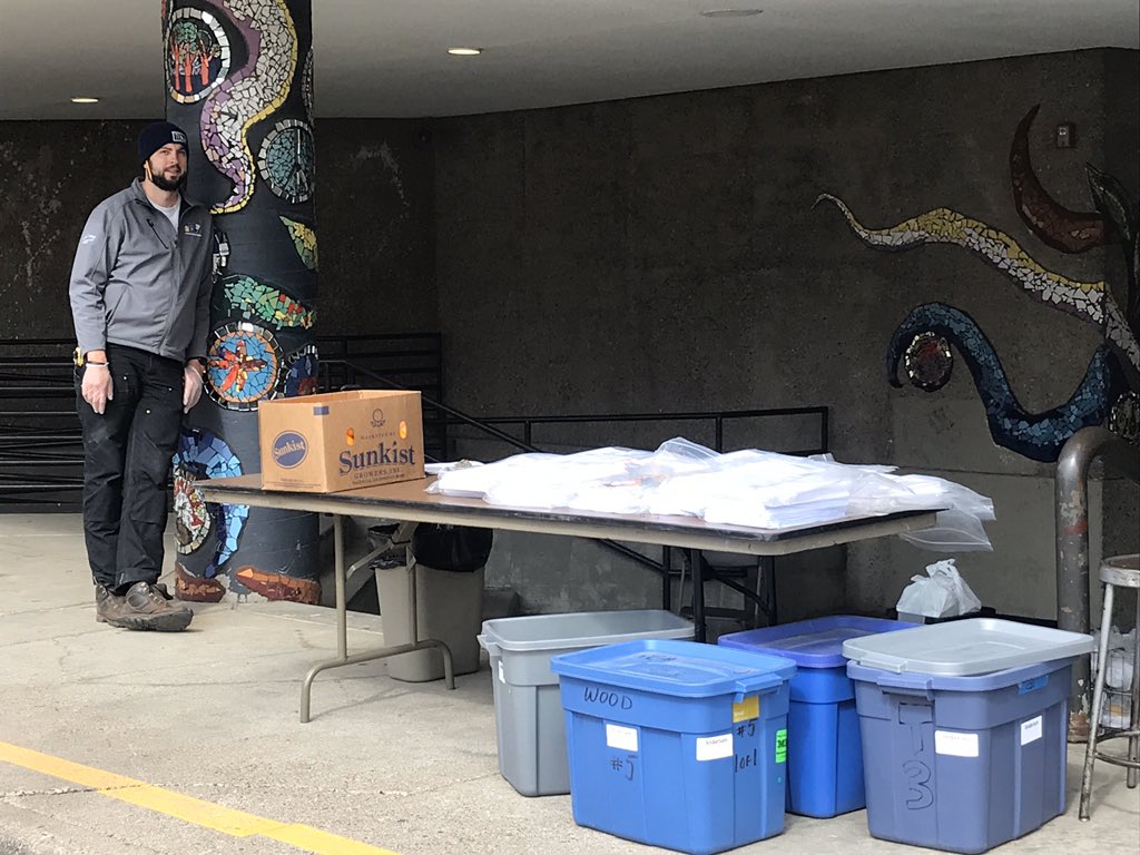 MPS_Andersen's tweet photo. Thank you Brendan for handing out food packs and enrichment resources for Andersen and other @MPS_News students!
#AndersenPRIDE https://t.co/fihvArag03