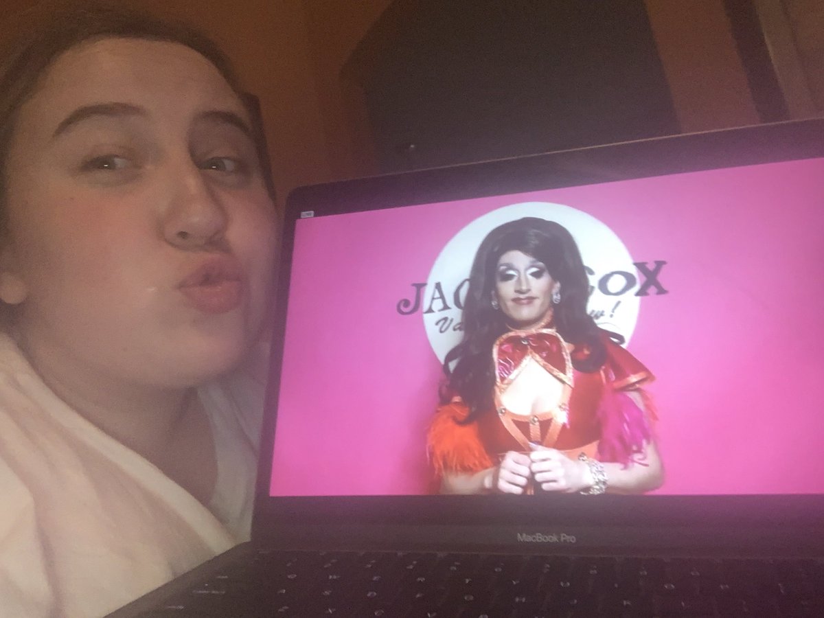 kaittoocool's tweet photo. Such a honor to “meet” Ms.Jackie Cox on Stage it tonight hahaha!! She is so talented wow loved every second 🥺💗 https://t.co/lQQLchdlaB
