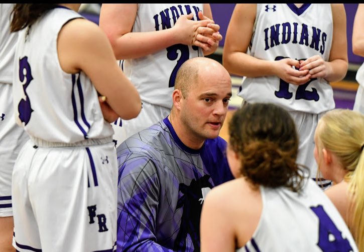 guggsy44's tweet photo. I have accepted the challenge from @88jeffvaughn 1) post pic of me coaching 2) nominate 4 coaches to do the same or donate $20 to charity of choice if you don’t post in next 24 hours.  I nominate @DavidBlockberge @kjhbach14 @stevvedee https://t.co/Ihc0sij4ZF