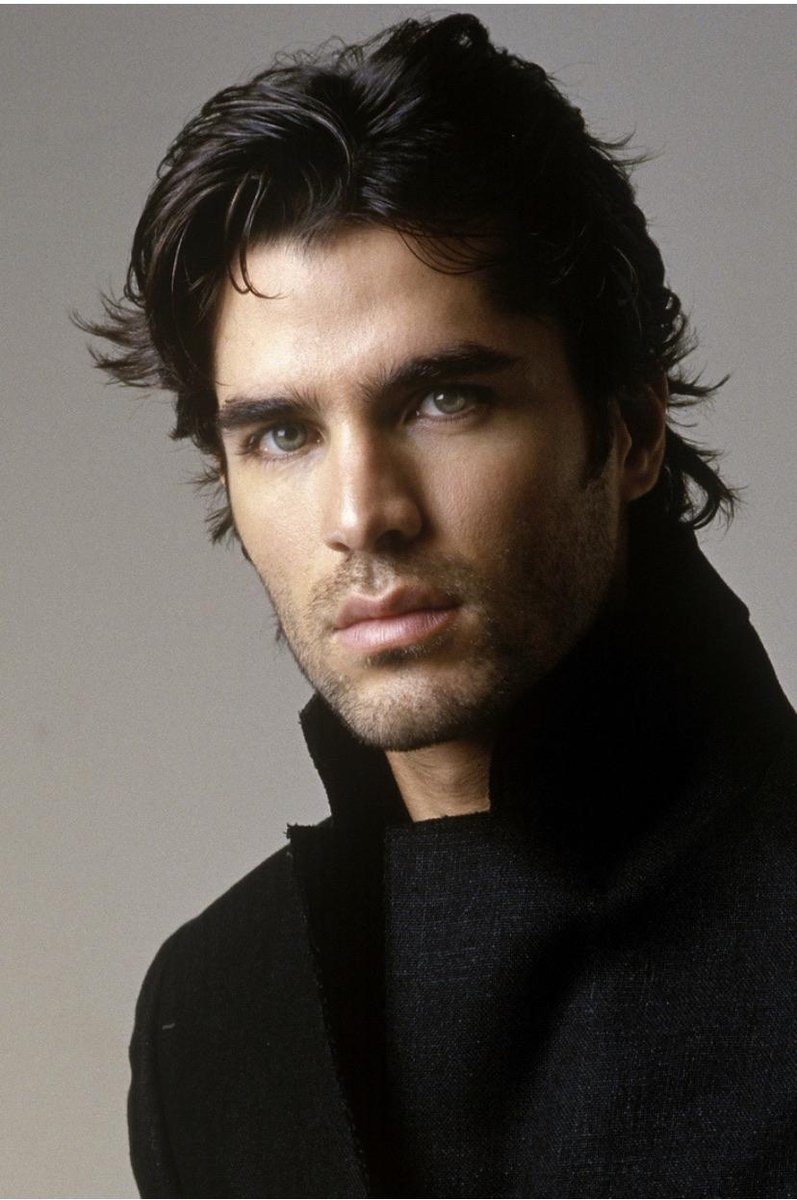 TrueLadyBoners's tweet photo. Mexican actor Eduardo Verástegui https://t.co/CPr4DSoGcj