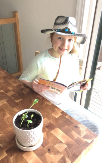 ORVanderVelde's tweet photo. Hats off to learning at home!  We loved reading all of the messages we received from our Mustangs and their families today! @Ms_Pratl @MSkrobinRead #oakridgemustangs #npd117learns https://t.co/CvkRhC5yOj