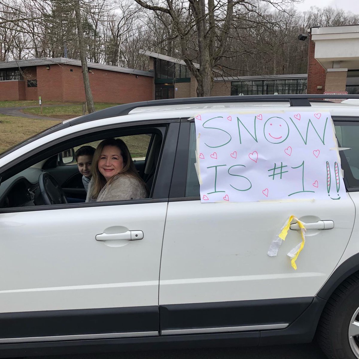 NBCConnecticut's tweet photo. Did you spot the Snow Storm in #Middletown this afternoon? Teachers and staff of @wilbert_snow organized a parade throughout the city as a way to bring the school together and check in with their students! #nbcct #connectingyou #community #connecticut #teachers #education https://t.co/JnuU6x0fZM