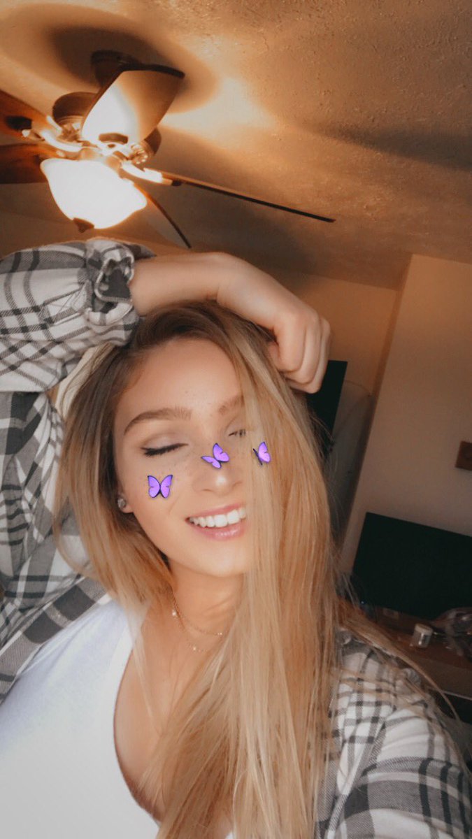 LaurPesa's tweet photo. 💜 https://t.co/jntDYIp5H4