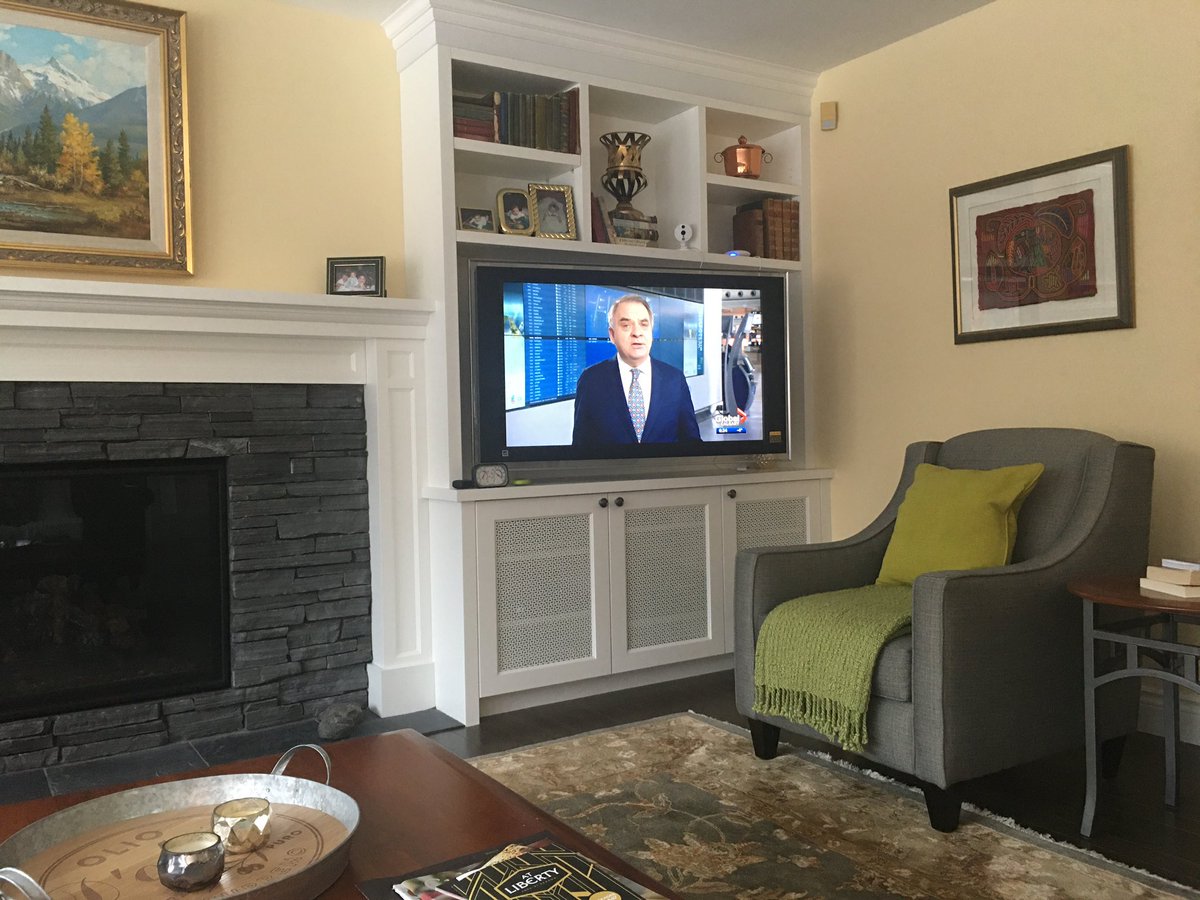 ConsumerSOS's tweet image. I love hyper-loyal viewers! Like my dear and only sister, @ArtsAficionado.  She watches Toronto-centric news in Calgary —which is anathema to most Albertans (I was born/raised in #YYC). 

More people like Tara O’Shea, I say! Watch Global everywhere. 

#IWorkForTheViewer