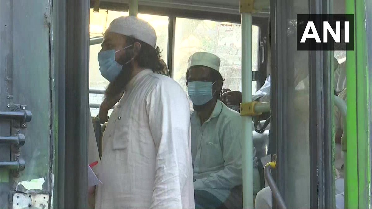 Delhi: People continue to board buses in the Nizammudin area, to be taken to different hospitals for a checkup. A religious gathering was held in Markaz, that violated lockdown conditions and several #COVID19 positive cases have been found among those who attended the gathering.