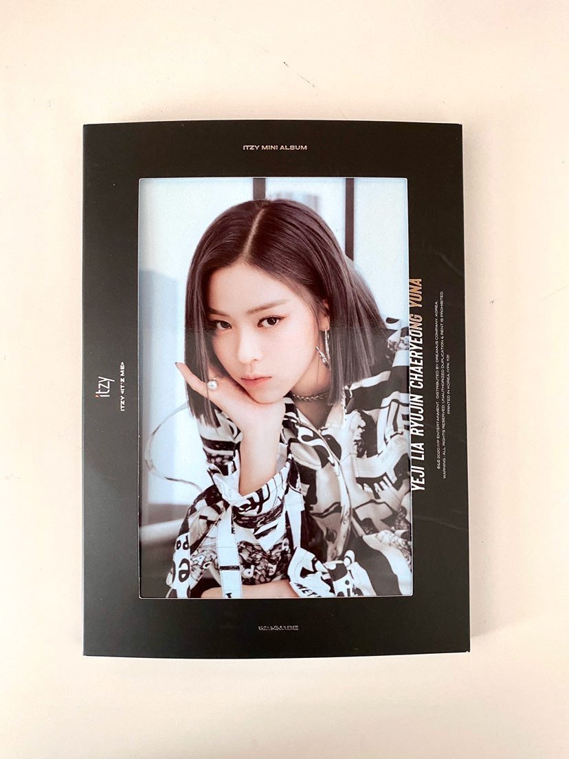 <a href="/tradesitzy/">itzy trades</a> @ITZYtradePC <a href="/ItzyTrade/">ITZY TRADE</a> <a href="/itzy_trade/">ITZY TRADES/SELLS</a> 
@girlgrouptrade <a href="/ggsellandtrade/">girl group sell & trade</a> <a href="/ITZYofficial/">ITZY</a> 

#WTT - Want To Trade

Have: Chaeryong album cover (IT’Z version) 

Want: Ryujin album cover (IT’Z version)

Location: USA

WW: USA/Canada only