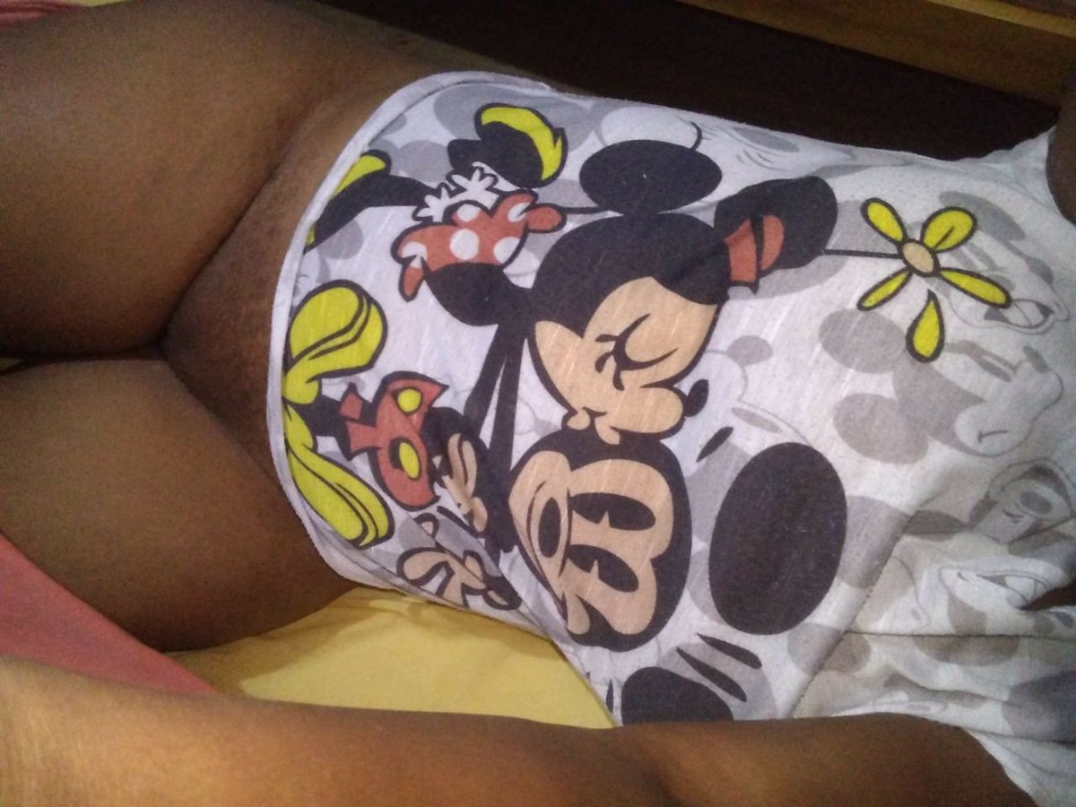 umapreta99's tweet photo. Sumir mas voltei amores 😈🔥
Deixem seu Rt e Fav
E ativem as notificações que irei postar muito mais fotos ❤😈

Parcerias : (sigam eles ❤)
@amadora_safada
@PHSafado #ParceriaPHSafado https://t.co/aRDaORYr53