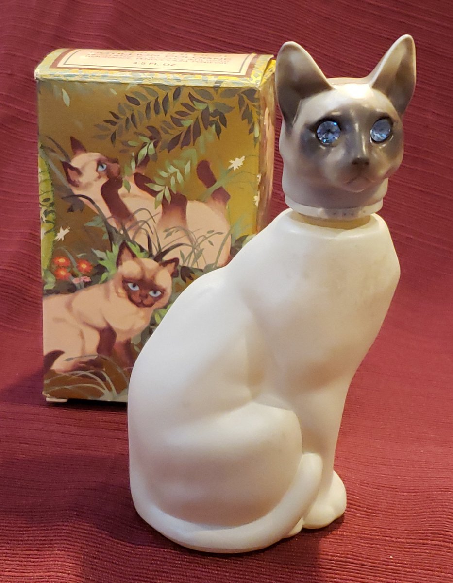 atticesoterica's tweet image. Vintage Avon Royal Siamese Cat With Blue Jewel-Like Eyes Cotillion Cologne, Original Box, Full Container, Great Condition etsy.me/2SiK8dh  #FullContainer