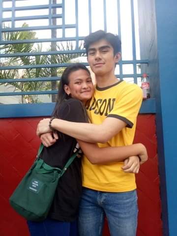 RadsonTeam's tweet photo. Happy Birthday Maricar @MaRicaRAnDaYa3 @radsonflores  #RadsonFlores Hood 😘❤💙 https://t.co/dmjUymUgWI