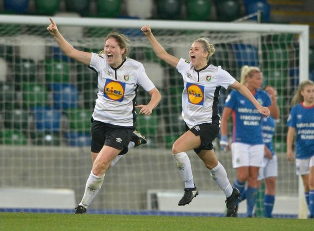 GlentoranWomen's tweet photo. 🙏 MODERN DAY HERO'S 🙌 | Glentoran Women would like to give a massive shout out to all our frontline workers who continue to keep the country running at this time of crisis.

STAY HOME
PROTECT THE NHS
SAVE LIFE'S https://t.co/u8uSXi4uuZ