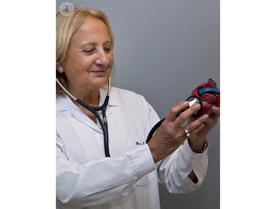 La Societat Catalana de Cardiologia expresa el seu condol a la familia i amics per la mort de la Dra Juana Barthe Carrera, Cardiologa jubilada de l´Hospital Universitari de Bellvitge i en els darrers anys també de la Clinica Teknon.
Descansi en pau.