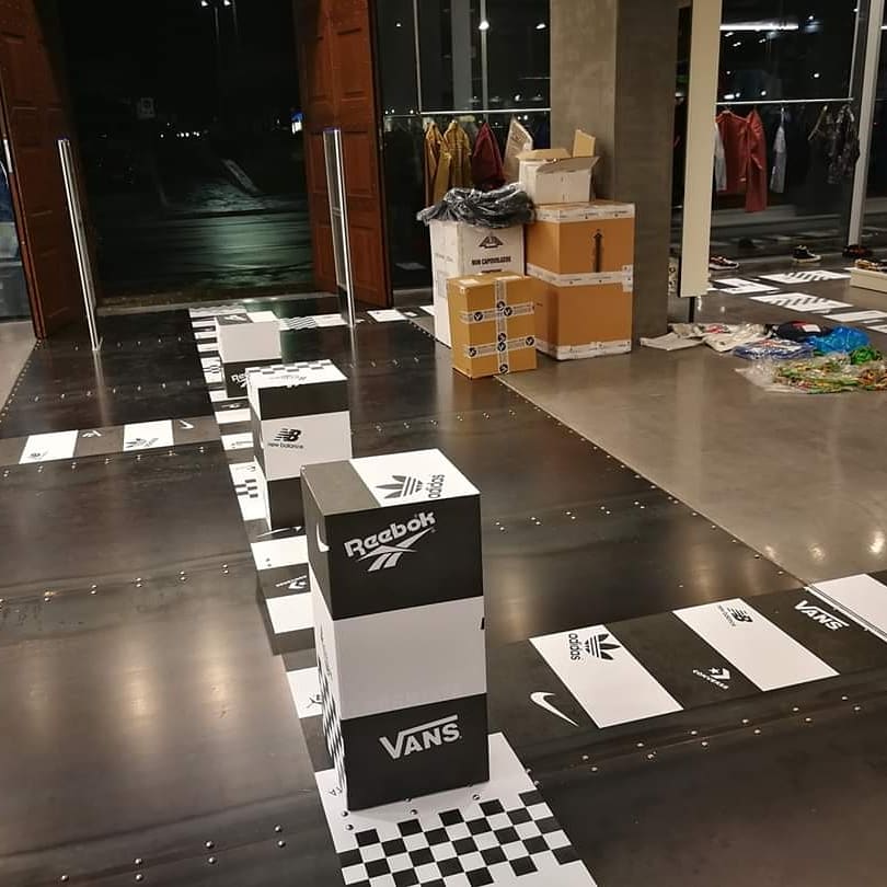 wrap_station's tweet photo. La creatività non ha confini!
#reffa #reffamontesilvano #indoor #indoordesign #interiordesign #wrapstation #riqualificazionenegozi #riqualificazionespazicommerciali #riqualificazioneuffici https://t.co/a0MPXY05zA