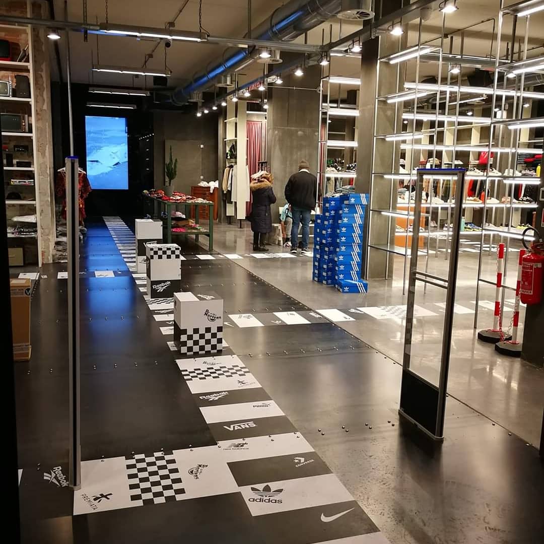 wrap_station's tweet photo. La creatività non ha confini!
#reffa #reffamontesilvano #indoor #indoordesign #interiordesign #wrapstation #riqualificazionenegozi #riqualificazionespazicommerciali #riqualificazioneuffici https://t.co/a0MPXY05zA