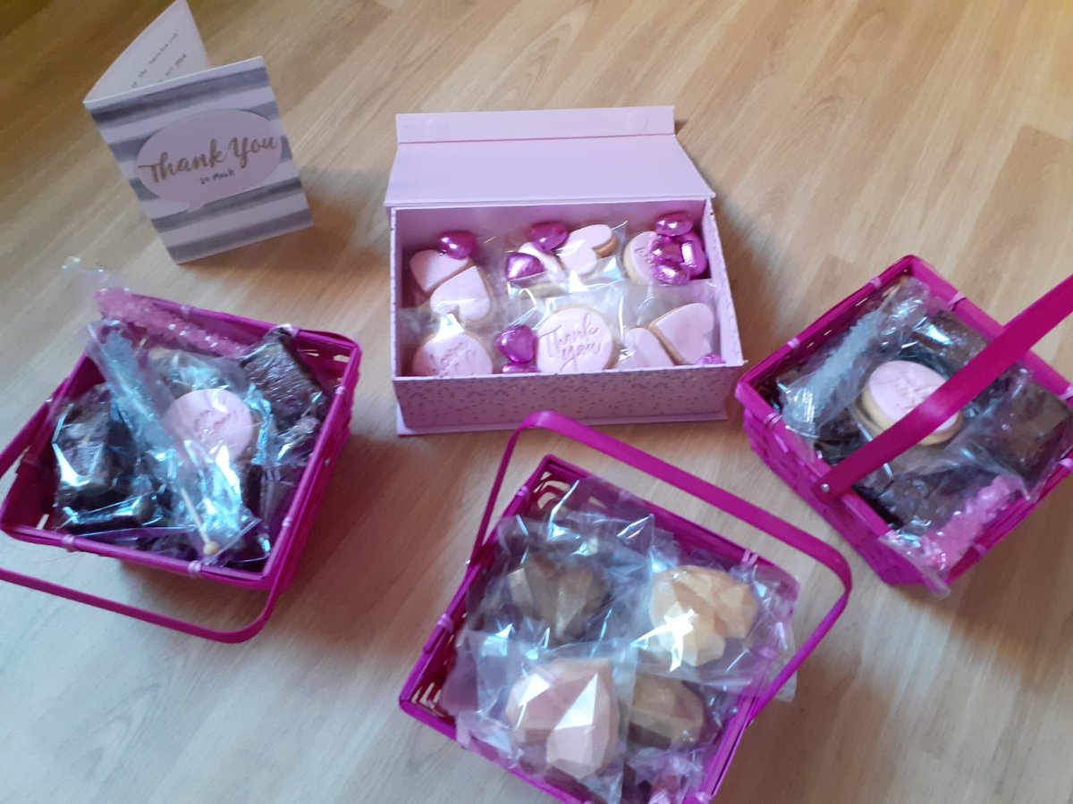 CjmCarly's tweet photo. We all love a visit from an ex patient to see them doing well and when their mummy has been making staff goodies! #thankyou #expremmie @NeonatalBTHFT https://t.co/2QouL0HZBA