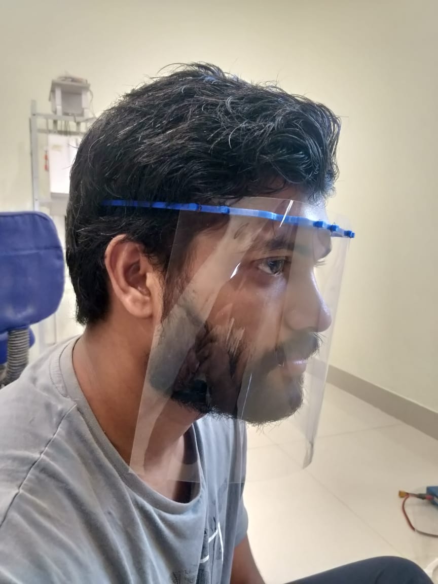 ChirayuBarde's tweet photo. We as a team Mindstorm likely to announce that we had develop face shield for doctors &amp; police. Sir @Tukaram_IndIAS  @NagpurPolice   please take a look &amp; a small request to give us opportunity to test it on police/doctor. #Nagpur #coronavirus https://t.co/1k2KTSUUqW