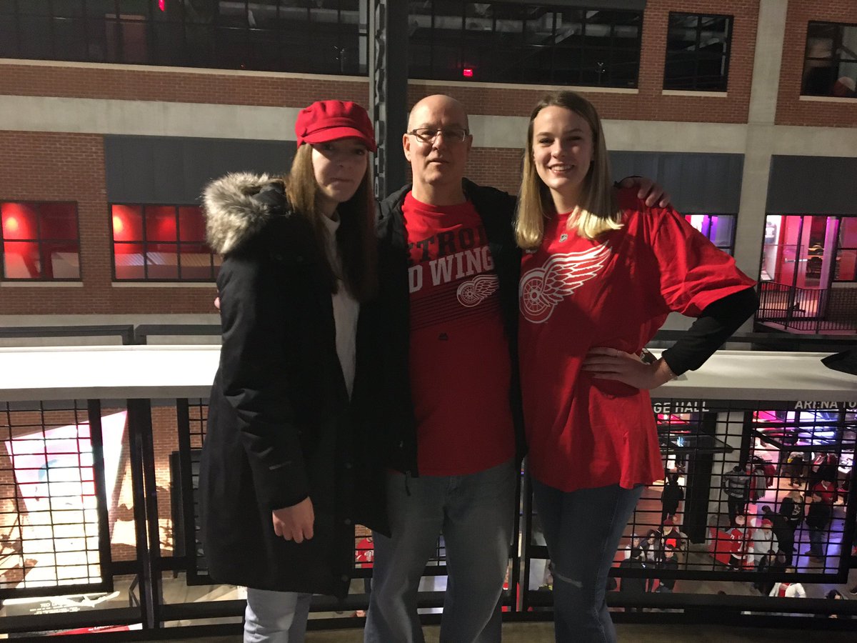 DhoffmanDoug's tweet image. Happy 19th Birthday Isabelle! I love you and am proud to be your Dad. Enjoy the day even though you cannot go out. @izzyhoff111