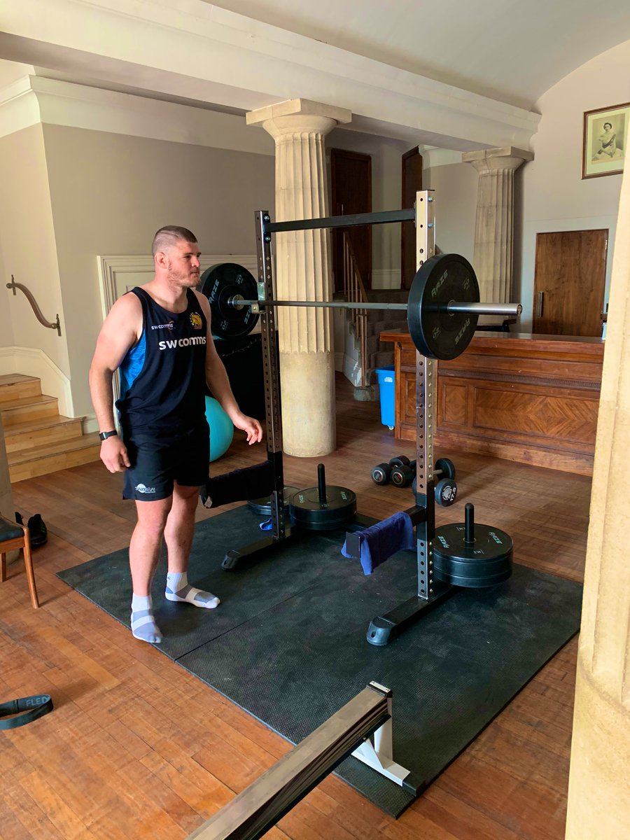 dave_ewers's tweet image. Massive thank you to @aunituk for the delivery! Helping us get through this isolation period! 💪🏽 #StayHome #aunit