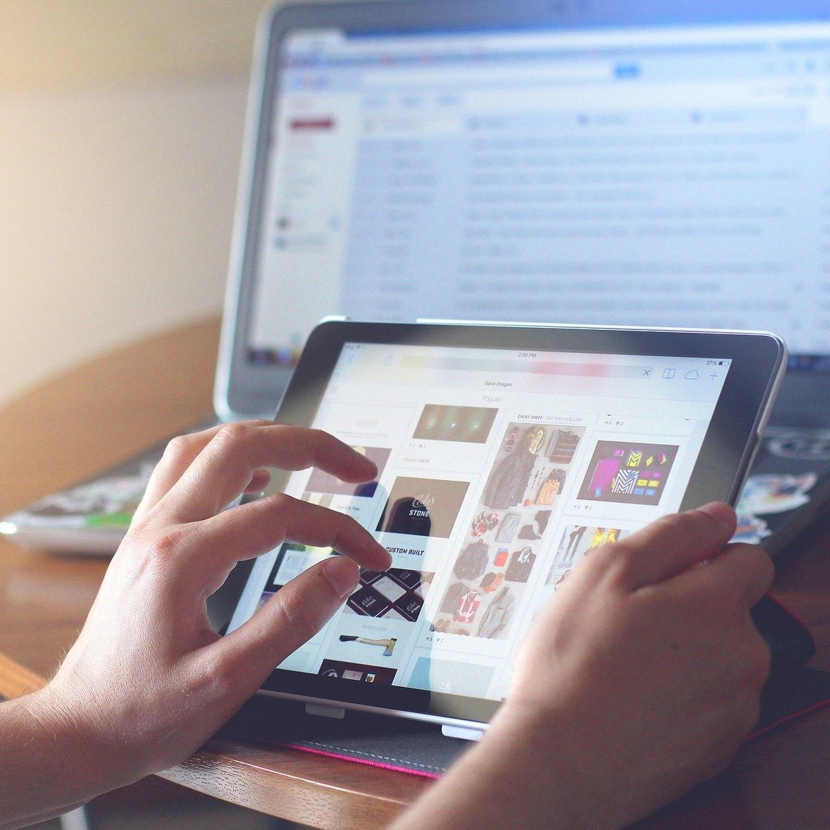 ¡Hola!¿Lideras una startup digital? 
Estoy trabajando en un proyecto sobre la brecha de género en startups digitales y te agradecería que contestases este breve cuestionario que no te llevará más de 15 min. 

Link: bit.ly/2XfxZtL

¡Muchas gracias por tu aportación!😊