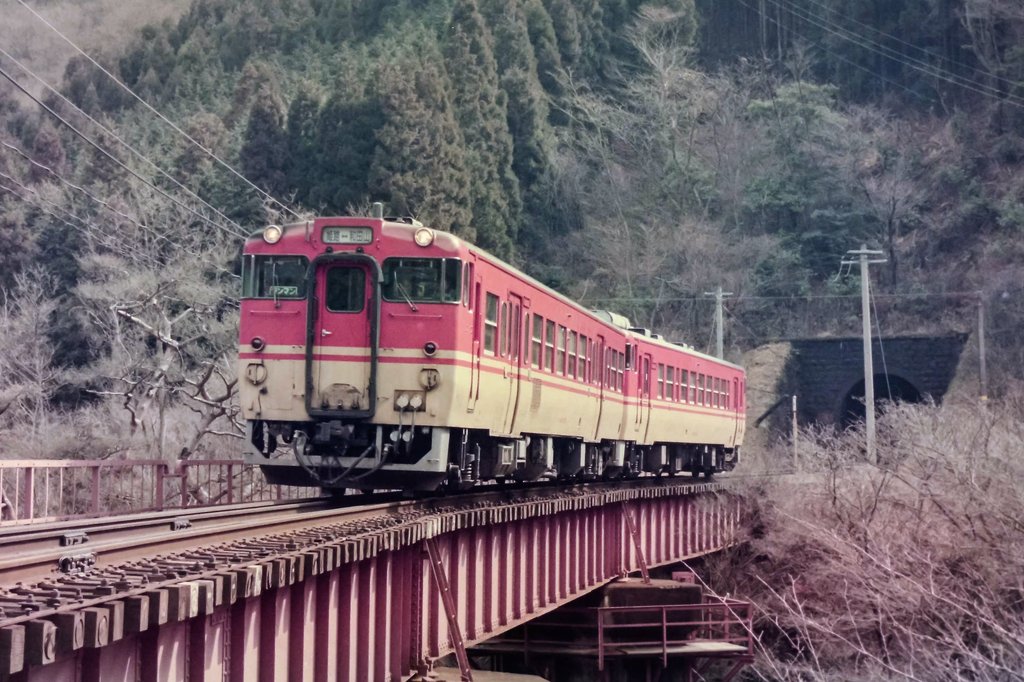 4月7日の日付けネタ·· #キハ47 の画像を！👍 #キハ47の日 #キハ40系