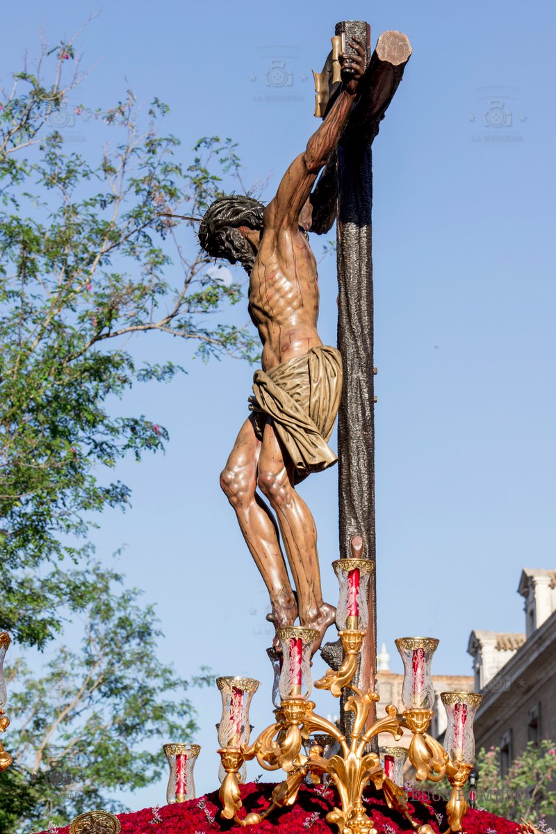 jesusrome's tweet photo. Hoy es #MartesSanto, Martes de la #Calzá, Martes de #pilateros, Martes de buenos amigos y hermanos, Martes de @Hdad_SanBenito @JuventudSBenito @ACasadoV @djgeniz @PEDROMORENOMORO @gcharog https://t.co/yd6lbRPJaG