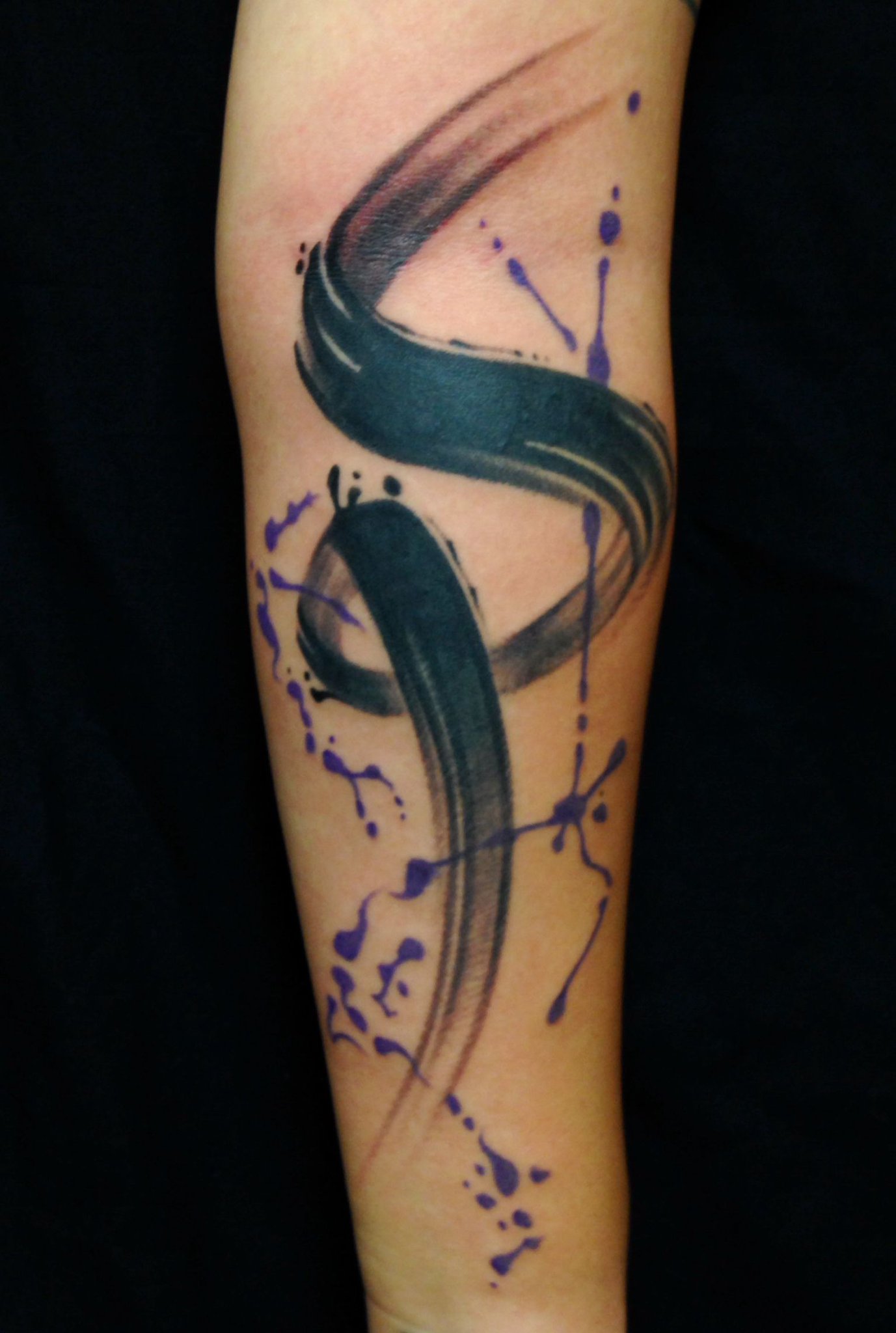 Mike Tattoo Artist On Twitter The Paintbrush Stroke Tattoo Style Offers A Serious Level Of Uniqueness Most Commonly You Ll Find The Paintbrush Stroke Style Being Used For Things Like The Enso Symbol