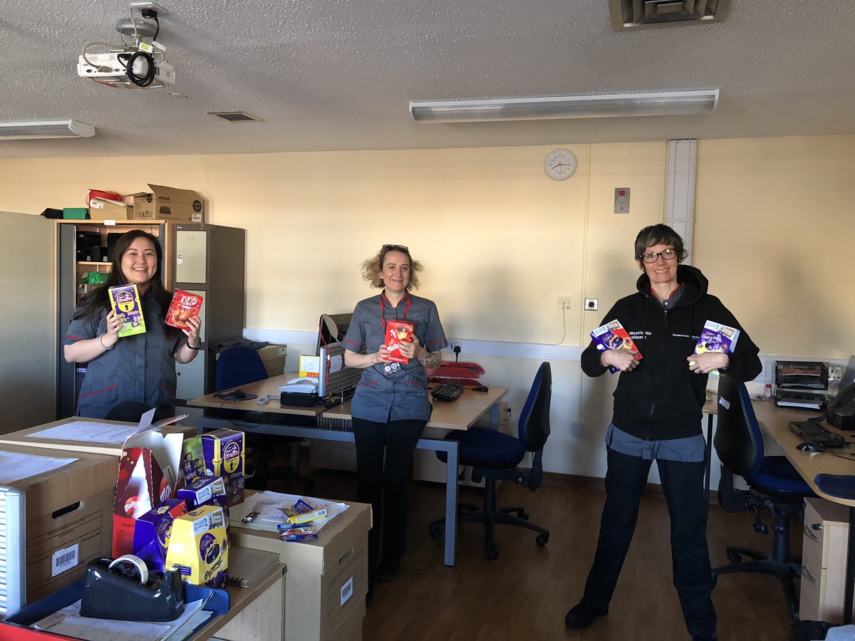 GracaPangRD's tweet photo. HEF dietitians getting their morning fuel! Thank you @AC_CHARITY_FC and @NUHTherapies for the Easter Eggs 🐰🍫 #AHPs @NUHDietetics https://t.co/n87rPfhP2b