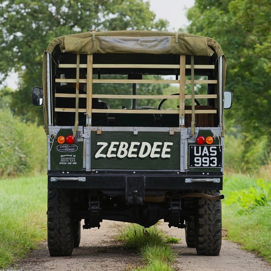 Tailgate Tuesday anyone? Looking forward to a drive out in #Zebedee soon 🤠🇬🇧👍
#tailgatetuesday #seriesone #serieslandrover #landrover #Classiccar #vintage #memories