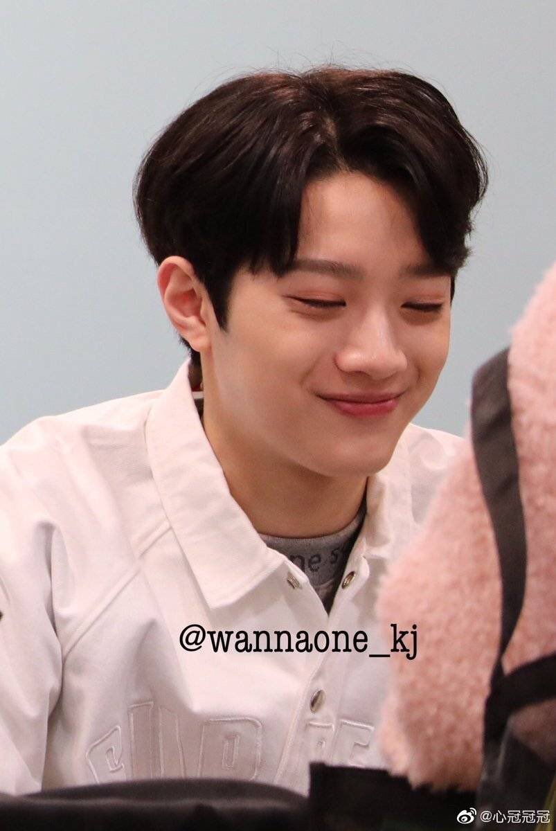 onlylaikuanlin's tweet photo. มุแงงงงง ค่ดน่ารักกกกก ยิ้มแป้นเลยเจ้าเด็กแก้มอ้วงงงงงงงง https://t.co/drRC3RkJhB