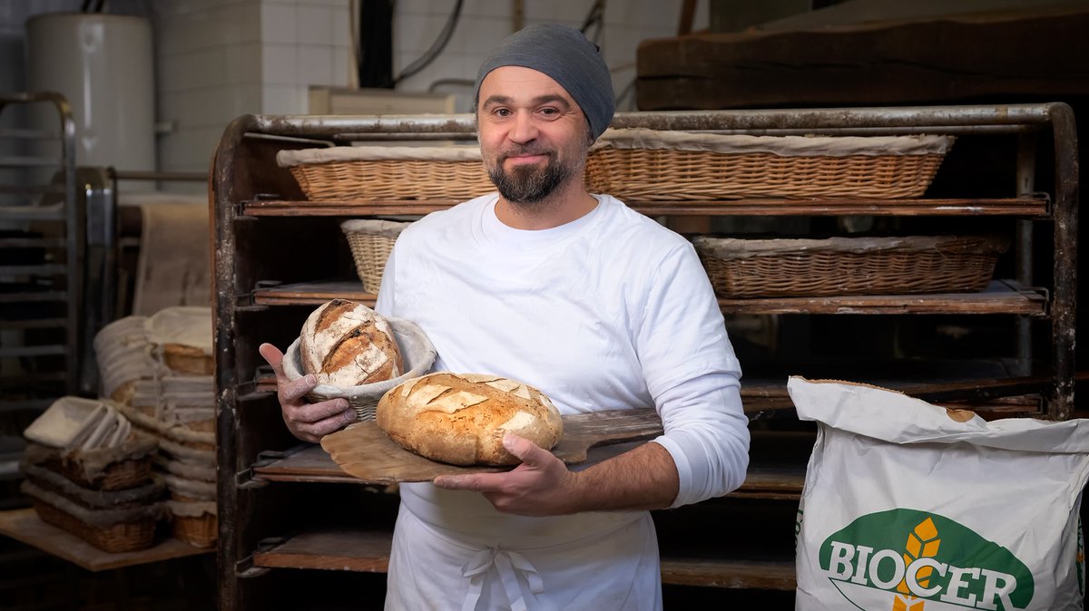 Propulsons62's tweet photo. 💛💛💛 140 citoyens soutiennent déjà le projet de boulangerie bio sur la Terre des 2 Caps de Guillaume via sa campagne Propulsons! : 8 766 € collectés !
C'est parti pour le 3è palier : le pétrin ! 
@pasdecalais62 
https://t.co/3cKUpMFXOS https://t.co/f66QIrDQVZ