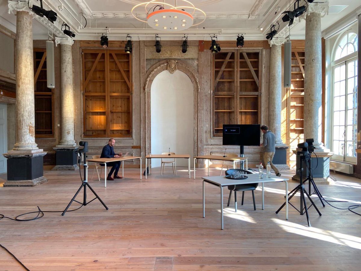 Kijk om 1100 live mee op rondjevandezaak.nu - over de impact van Corona op de #horeca met <a href="/SohoHouse/">Soho House</a> <a href="/Typhoon_PR/">Typhoon Hospitality</a> #RestaurantFelix en #IInovateSOM 

Wij werken hier aan de laatste puntjes op de i!

#rondjevandezaak #hospitality #onlineevent #talskhow #moderator #helpdehoreca