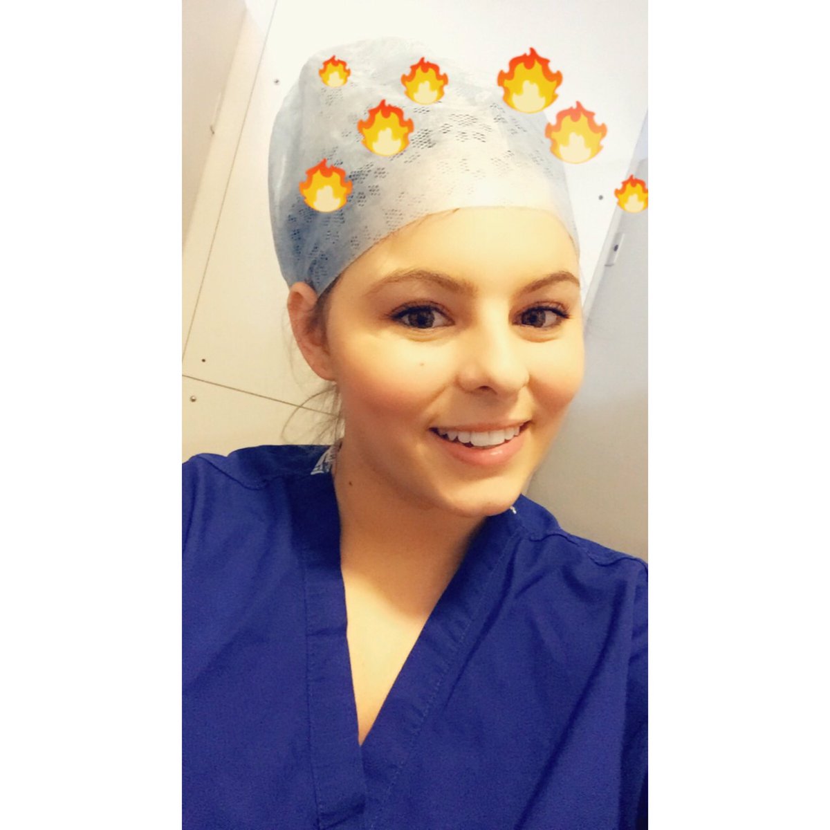 JazzElliott1's tweet photo. How things change, from goalkeeper for England u17+u19 @Lionesses soccer @ETSUAthletics now working on the front line during a global pandemic.Getting ready for my shift in the intensive care unit (ICU).Stay Home! @WJHL11 @KiersTheivam @RichJLaverty @M0lly_Writes @SheKicksdotnet https://t.co/jzidjOKcTF