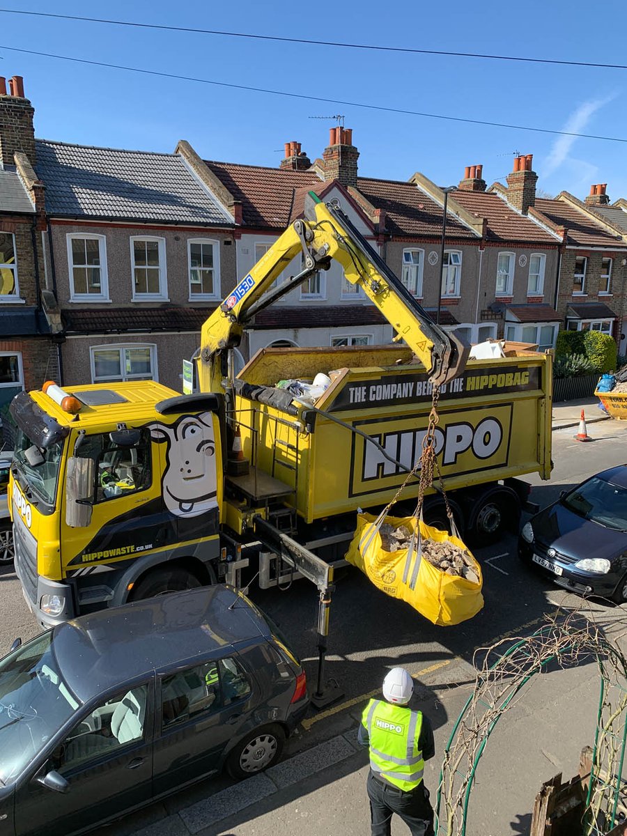 AD - I am collaborating with @hippowaste on our current garden makeover and I can not tell you how satisfying it was to watch them crane away three MEGABAGs of concrete from our garden. More on the blog today! bit.ly/3drPJrj