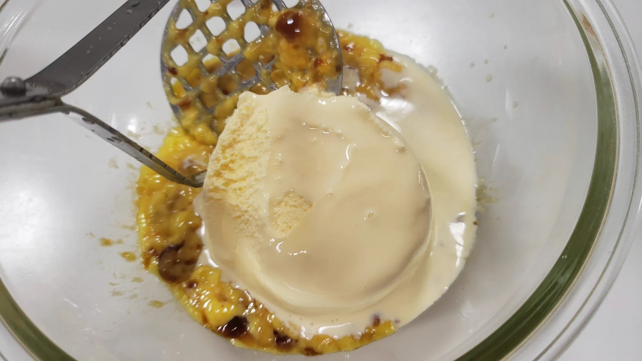おうちで簡単！プリンとアイスのコラボ『プッチンプリンシェイク』が超美味しい！