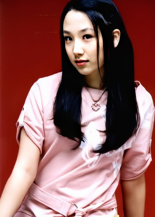 7. Yumi (M.I.L.K.) - Vocalist, Rapper