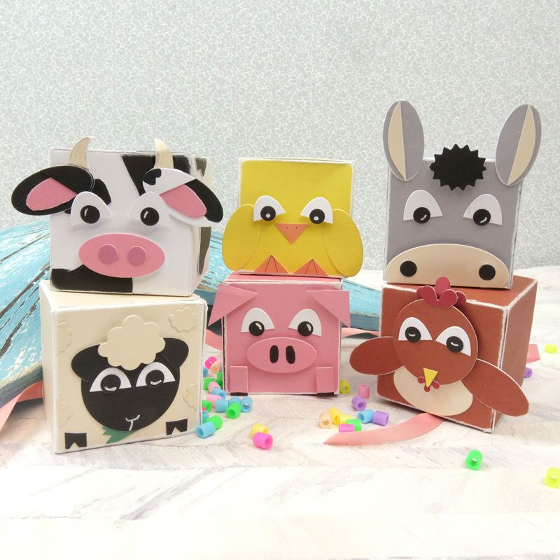 HunkydoryCrafts's tweet image. You can make so many creative designs with our amazing Moonstone Die - Infinity Cube! 😍 What have you made with yours? 💙

#moonstonedie #diecutting #infinitycube #handmade #papercrafts #crafting #hunkydory #crafts #hunkydorycrafts