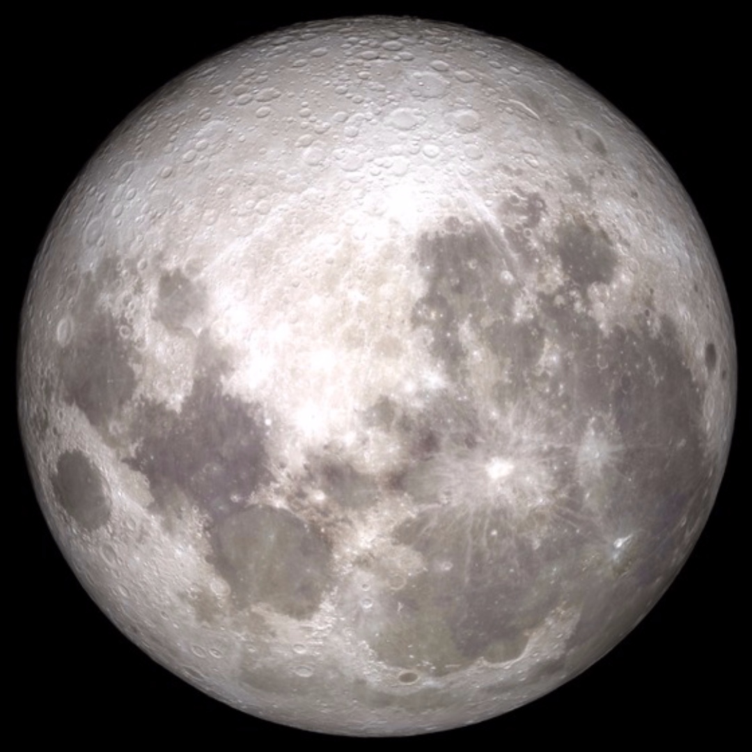spacecentre's tweet photo. 🌕 Look to the sky tonight for the biggest and brightest #Supermoon of the year. Best viewing will be after midnight tonight.  

A ‘Supermoon' is the name given to the coincidence between a full or new Moon and the point when the Moon is the closest to the Earth. https://t.co/kn7ljzemmy
