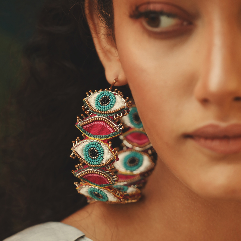shopThat1Too's tweet photo. Presenting this most stylish and eye catchy evil eye OUUCCHH hoops from which u can't take your eyes off

Shop on @shopThat1Too  ---> https://t.co/LLmGP8XFEs https://t.co/y5iZPno1Fn