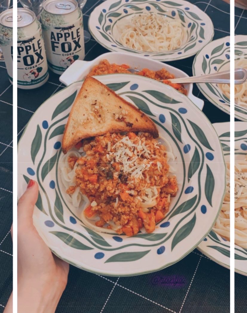 ashleypyh's tweet photo. #MCO #StayHome #DudukRumah is inevitably making us better cooks.👩🏻‍🍳 #macamyes https://t.co/NAMWb03lFU