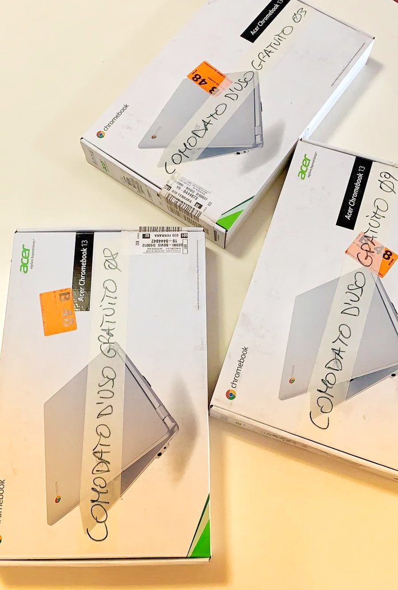 #COVID19 #lascuolanonsiferma ieri ad <a href="/ICSANPIETRO/">I.C. SAN PIETRO IN CASALE</a> è iniziata la distribuzione dei primi 20 Chromebook in comodato d'uso gratuito per la didattica a distanza! Un piccolo contributo per essere ancor più vicini alle famiglie in questo momento difficile! Grazie di cuore a tutti 💓