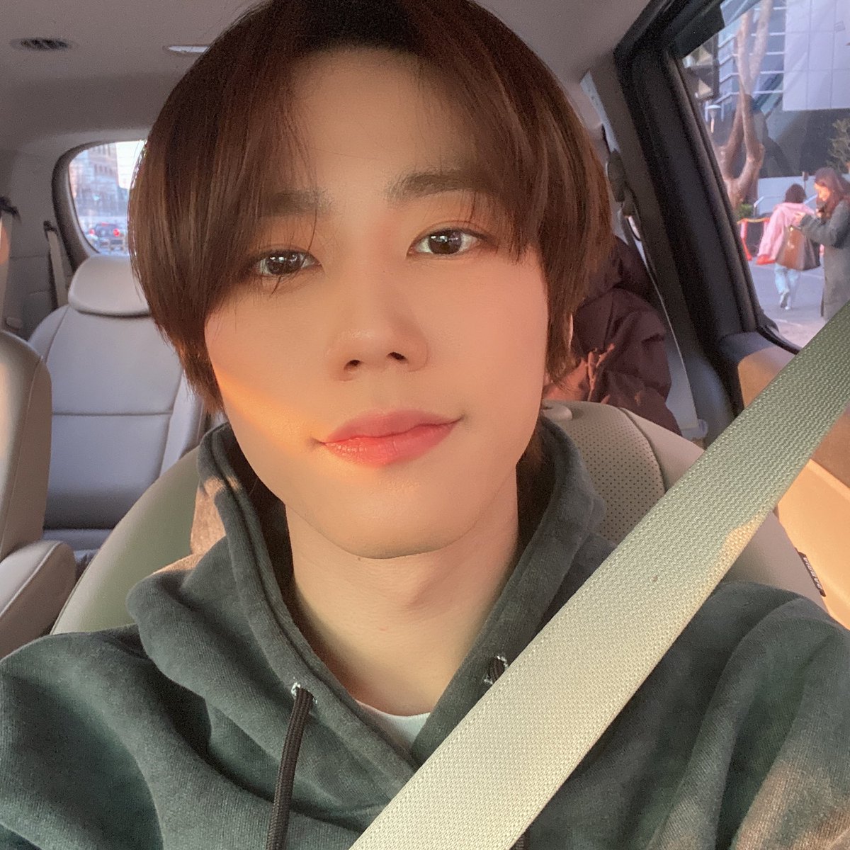 1ee_Jun_Yxxng's tweet photo. 짜잔 ☺️
생존신고 입니다 👊🏻 https://t.co/J474oG02hA