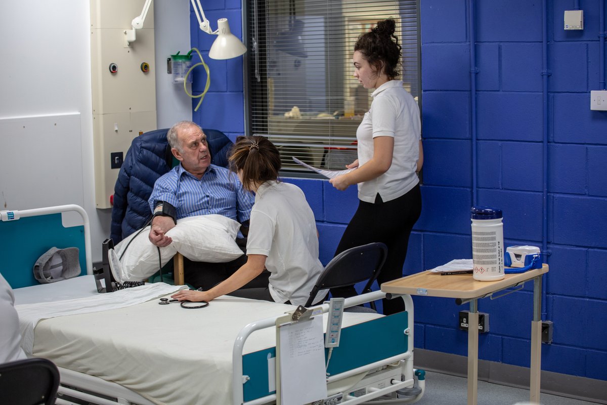 RobertGordonUni's tweet photo. RGU is working with @NHSGrampian on training to equip hundreds of key #NHS staff with critical skills to support the battle against #COVID19 - https://t.co/ZUljAyyLJ4 #WorldHealthDay  #WeAreTogether https://t.co/AlfVmsYbjE