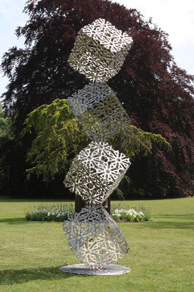 PeteMoorhouseEY's tweet photo. I'm just launching my new Sculpture website. I think art has the potential to transcend the everyday and elevate our spirits - much needed in our current times. Hope there are some sculptures that you enjoy. https://t.co/YeHwFPkOc7 https://t.co/i1lJfhkTqh